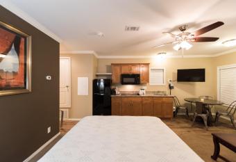 Goulding's Lodge allows 18 year olds to book a room