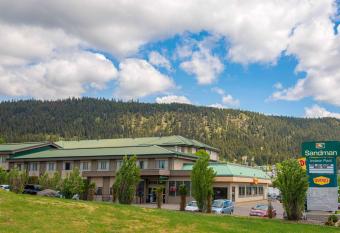 Sandman Hotel & Suites Williams Lake has Balcony rooms