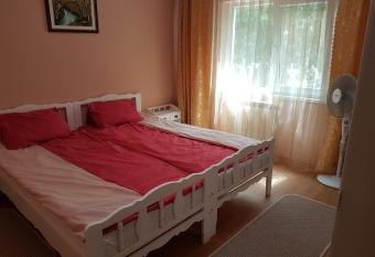 Apartament Aura allows 18 year olds to book a room