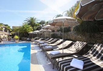 La Bastide de Valbonne has Balcony rooms