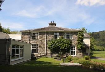 FSC Rhyd-y-Creuau Hostel allows 18 year olds to book a room