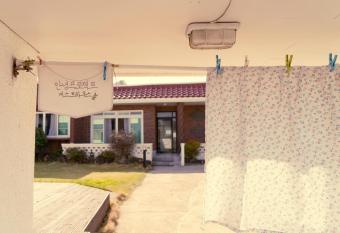 Hello Project Guesthouse allows 18 year olds to book a room