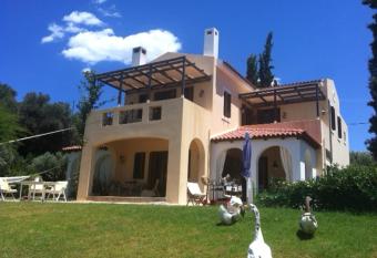 Oneiro has Smoking/Balcony rooms