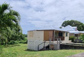 VILLA AICHY allows 18 year olds to book a room