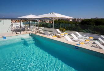 Hotel Seasun Aniram has Balcony rooms