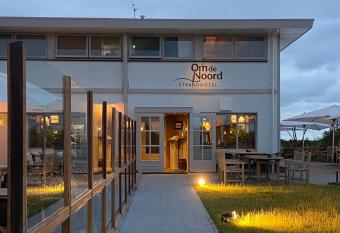 Strandhotel Om de Noord allows 18 year olds to book a room