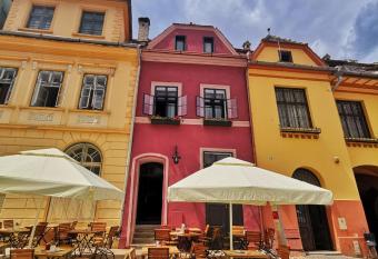 Casa Kuhn has Balcony rooms