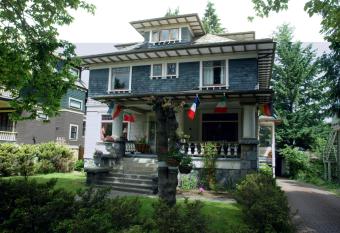 Windsor Guest House allows 18 year olds to book a room