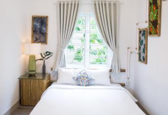 Nem s House H   i An has Balcony rooms