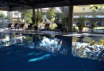 La Villa Mazarin allows 18 year olds to book a room