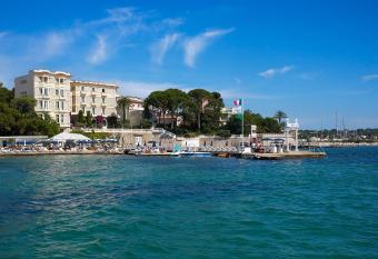 H  tel Belles Rives has Balcony rooms