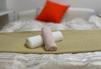 GOLDHOUSE Shinosaka 303 has Balcony rooms