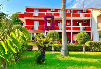 Vila L Budva has Balcony rooms