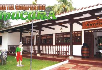 Hotel Campestre Mucura allows 18 year olds to book a room
