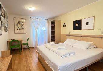 Studio JADRO BERG allows 18 year olds to book a room