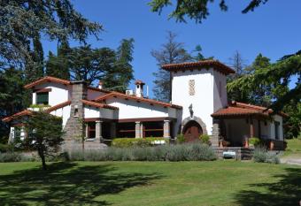 Ca  Montana Hostal Boutique allows 18 year olds to book a room