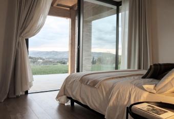 La Maggiolina Country House has Balcony rooms