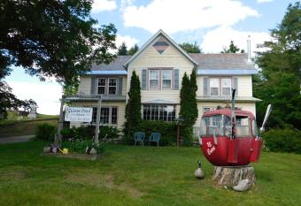 Goose Pond Inn Bed & Breakfast allows 18 year olds to book a room