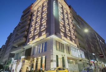 Light Hotel has Balcony rooms