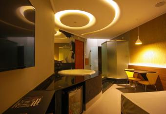 Oasis Motel allows 18 year olds to book a room