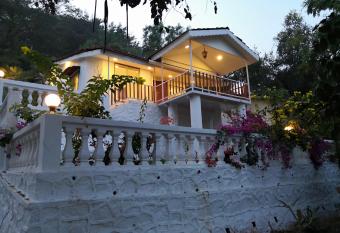 WhiteHouse Home stay by Oxystays allows 18 year olds to book a room