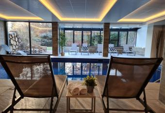 Maison Jenny Hotel Restaurant & Spa has Balcony rooms