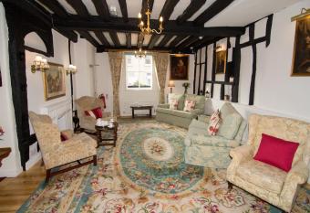 The Abbey Hotel & Apartments allows 18 year olds to book a room