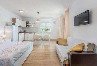 Apartment Complex Jelena has Balcony rooms