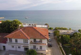 Seaside Apartments allows 18 year olds to book a room