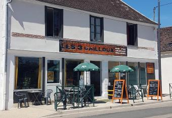 Chambres    la campagne pr  s d Auxerre has Balcony rooms