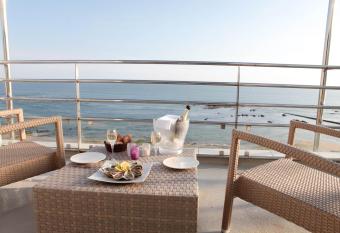 Atlantic H  tel & Spa allows 18 year olds to book a room