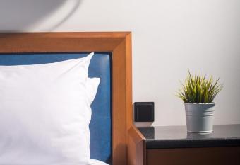 Hotel Aigli allows 18 year olds to book a room