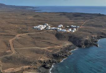 ANCONES LEJANOS GuestHouse allows 18 year olds to book a room