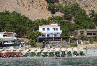 Gigilos allows 18 year olds to book a room