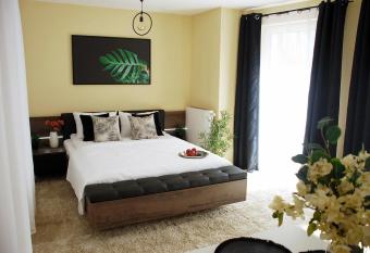 Central Point has Balcony rooms