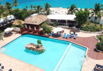 Sapphire Beach Club Resort allows 18 year olds to book a room