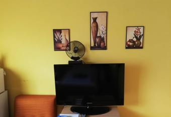 Belv  rosi minilak  s 2 f  re allows 18 year olds to book a room