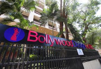 Landmark Suites Bollywood design Hotel has Balcony rooms