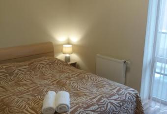 Simkaus str. apartment allows 18 year olds to book a room