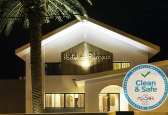 Hostel da Palmeira has Balcony rooms