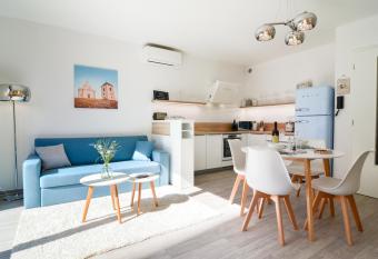 Apartm  n Astrid has Balcony rooms