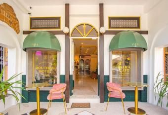 Isara Boutique Hotel and Cafe allows 18 year olds to book a room