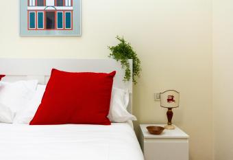 Yourbanflat Santa Giustina Apt allows 18 year olds to book a room