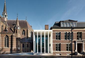 Hotel Mari  nhage has Balcony rooms