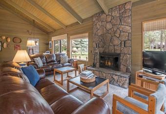 Makaha 3 has Balcony rooms