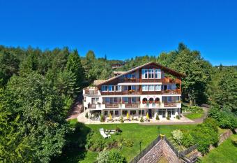 Hotel K  nig Laurin has Balcony rooms