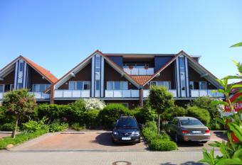 Hotel Schmidt s Hoern allows 18 year olds to book a room