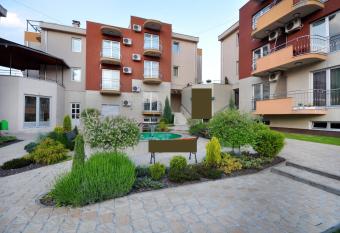 Apartments Raj has Balcony rooms