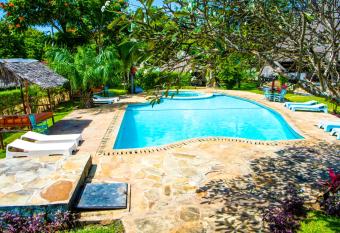 Oasis Diani Beach Villas has Balcony rooms