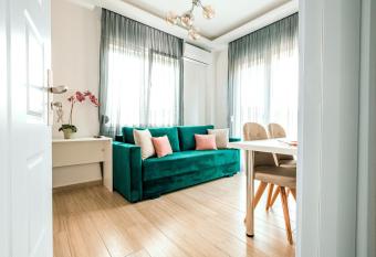 Design Suites Efharis (Merlot) has Balcony rooms